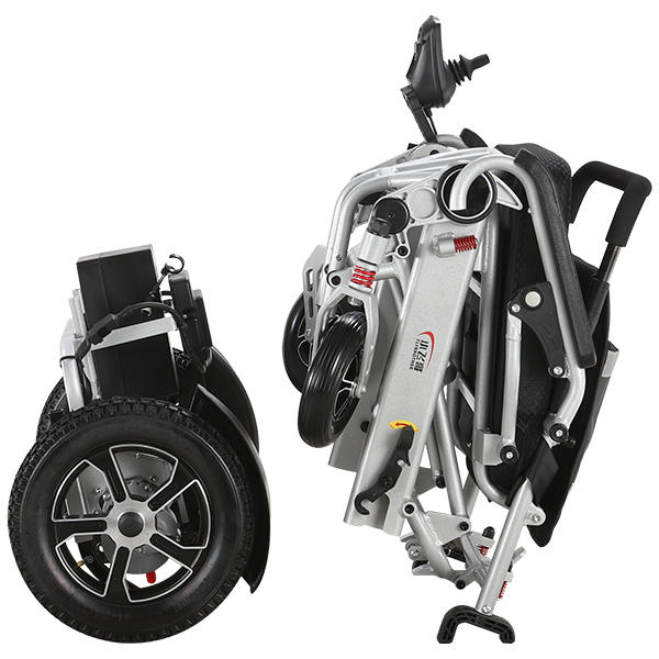 折りたたみ電動車椅子